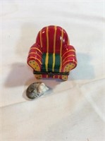 Chair with cat trinket box