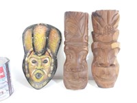 Masque en terre-cuite + 2 masques en bois