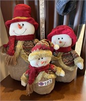 (3) WINTER SANTAS