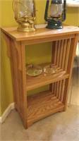 Small Mission Style Light Oak Bookcase Display
