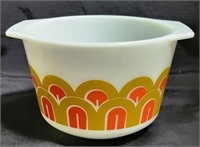 Vintage Pyrex Mod Fish Scale Arches Bowl