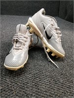 Nike Vapor youth baseball cleats, size 1.5Y