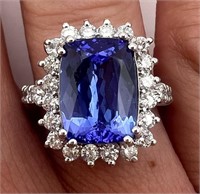 $14,425  6.20 cts Tanzanite & Diamond 14k Ring