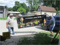 WELCOME RACE FANS BANNER