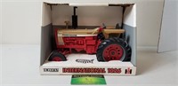 Case IH International 1026, NIB, Ertl, 1996