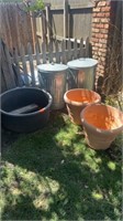 2 GALVANIZED TRASH CANS, 2 FLOWER POTS, WATER TUB