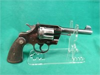 Colts Officers Model, 38spl. Revolver.