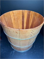 Large Wood Bucket