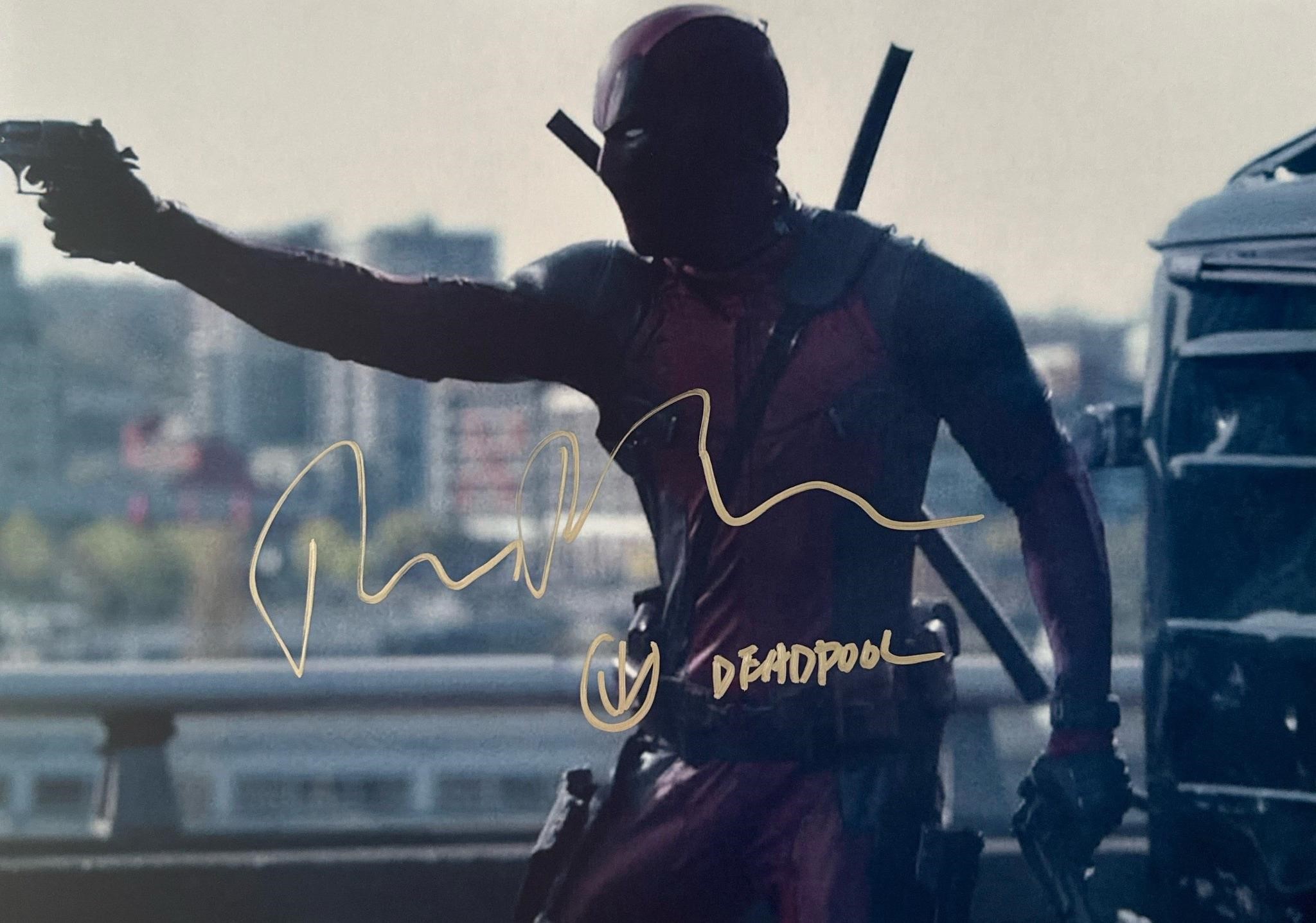 Autograph COA Deadpool Photo