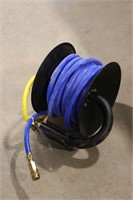 AIR HOSE WITH REEL