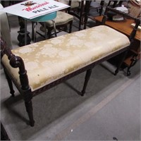 UPHOLSTERED SEAT BENCH