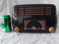 Radio General Electric modèle c100, 
Électronique