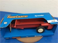 Ertl Farm Country Spreader, 1/16 scale