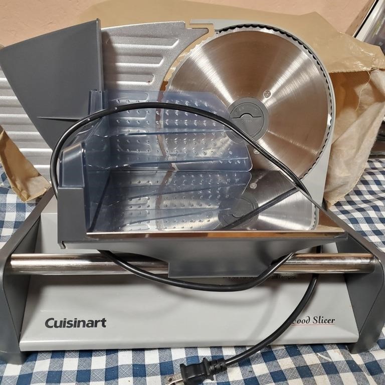 Cuisinart CFS-155C Food Slicer, 7.5" blade Grey