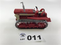 INTERNATIONAL T-340 1/16 scale BULLDOZER