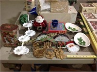 Lot,assorted Christmas decorations, angle