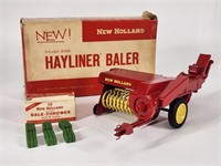 VINTAGE TRU SCALE NEW HOLLAND BALER NEW IN BOX