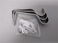 Curtain rod hooks