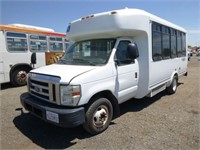 2009 Ford E450 Para-Transit Bus