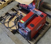 LINCOLN WELD-PAK 125HD FLUX-CORED WIRE FEED WELDER