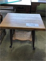 OAK CLAW FOOTED TABLE