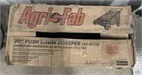 (AO) Agri-Fab 30 Inch Push Lawn Sweeper