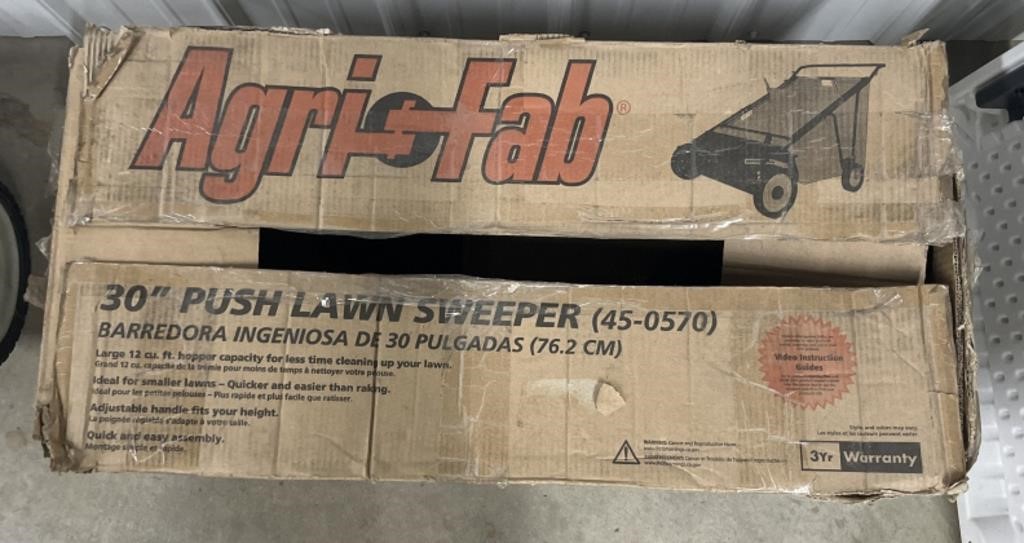 (AO) Agri-Fab 30 Inch Push Lawn Sweeper