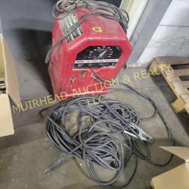 LINCOLN AC 225 ARC WELDER