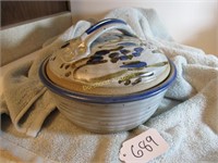 POTTERY - COVERED CASSEROLE
