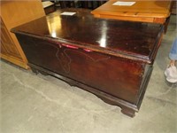 ANTIQUE LIFT TOP BLANKET CHEST W CONTENTS