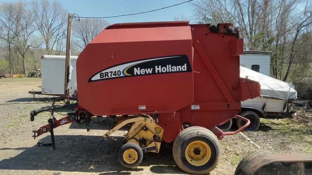 New Holland BR740 Net Wrap Round Baler