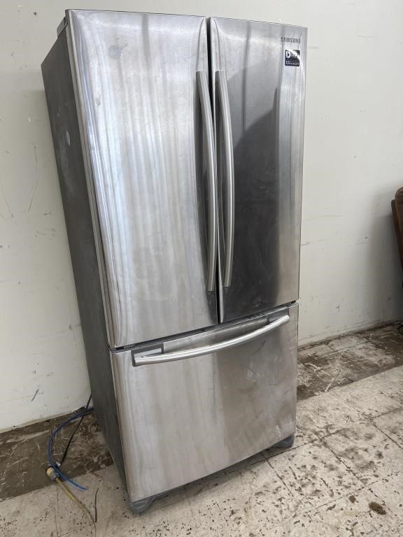 Samsung Refrigerator (works)