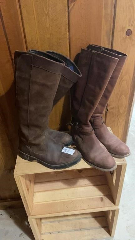 Lady’s leather boots - one pair of dubarry of