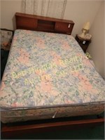 Bed w/ California Queen Mattress (clean)