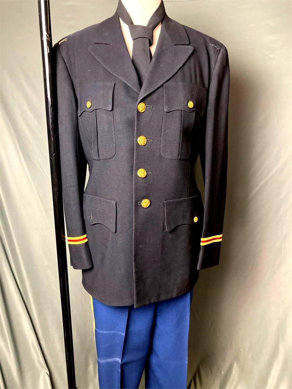 U.S. Army Formal Dress Uniform Vietnam Era