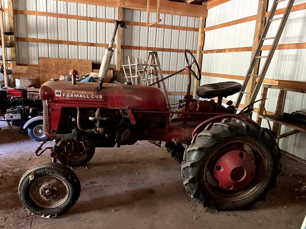 McCormick Farmall Cub International Harvester