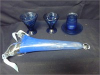 ASSORTED VINTAGE BLUE GLASS ITEMS