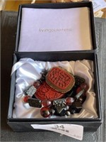 Red Lacquer Jewelry Set