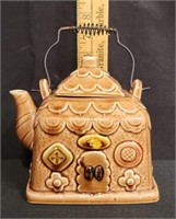 Vtg Ceramic Gingerbread House Teapot Made in Japan