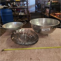 Vintage Aluminum Colanders  & Steam Basket (1 leg