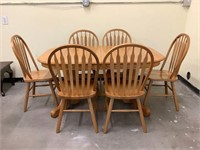 Oak Dining Table with Leaf and 6 Chairs