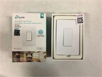 TP-LINK SMART WIFI LIGHT SWITCH