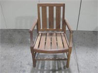 23"x 17"x 35" Vtg Wood Chair