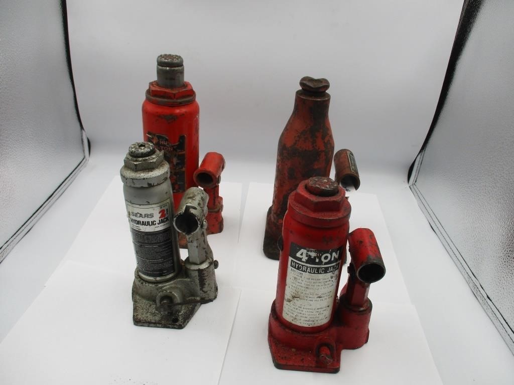 4 Hydraulic Bottle Jacks