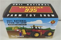 Versatile 935 4wd Toy Farmer 2011 NIB 1/64