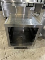 24” Krowne Bar Drainboard Station