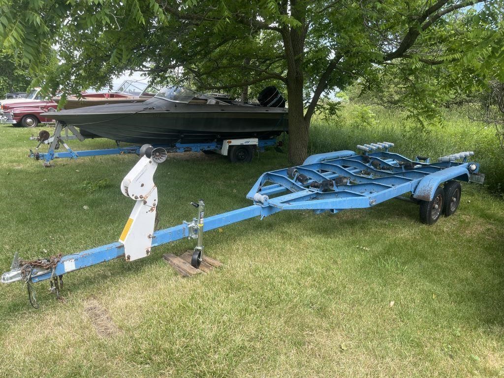 20’ blue boat trailer