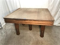 Heavy Expandable Oak Table