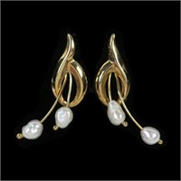 14K Yellow gold post earrings with freshwater