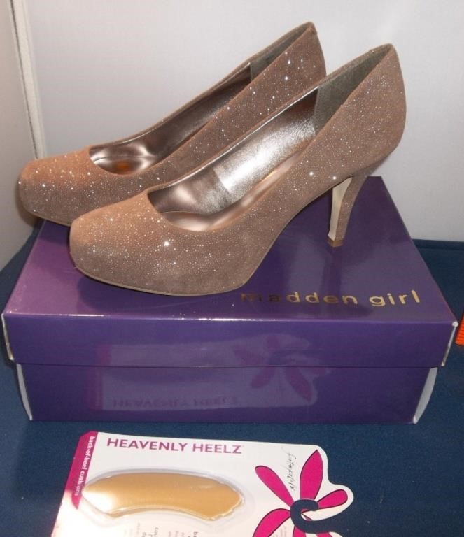 New Woman's Blush Glitter Pumps